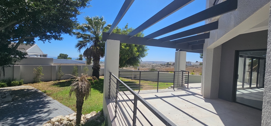 5 Bedroom Property for Sale in Myburgh Park Western Cape